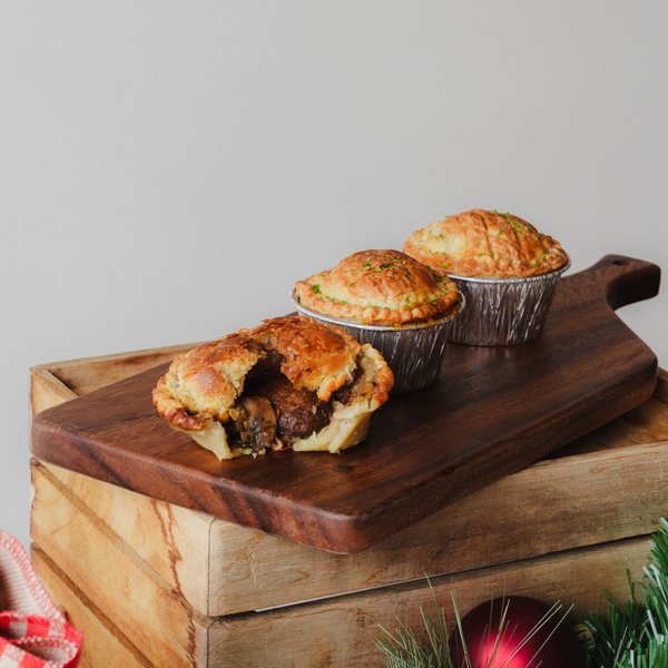 Mushroom Wellington Pot Pie (eggless, dairy-free, no garlic, no onion) - Box of 20pcs Mushroom Wellington Pot Pie (eggless, dairy-free, no garlic, no onion) - Box of 20pcs