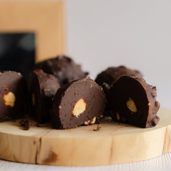 Low Carb Rocher Gianduja Chocolate Balls (keto friendly, eggless, dairy-free, diabetic friendly, gluten-free) Low Carb Rocher Gianduja Chocolate Balls (keto friendly, eggless, dairy-free, diabetic friendly, gluten-free)