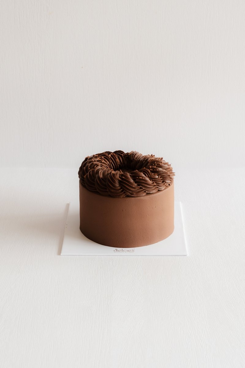 Low Carbs Choc Hazelnut Cake 