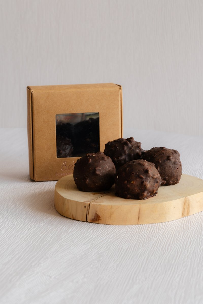 Low Carbs Rocher Gianduja Chocolate Balls