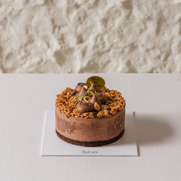 Low Carb Choc Hazelnut (Rocher) Cake [keto friendly, eggless, dairy-free, diabetic friendly, gluten-free] *new